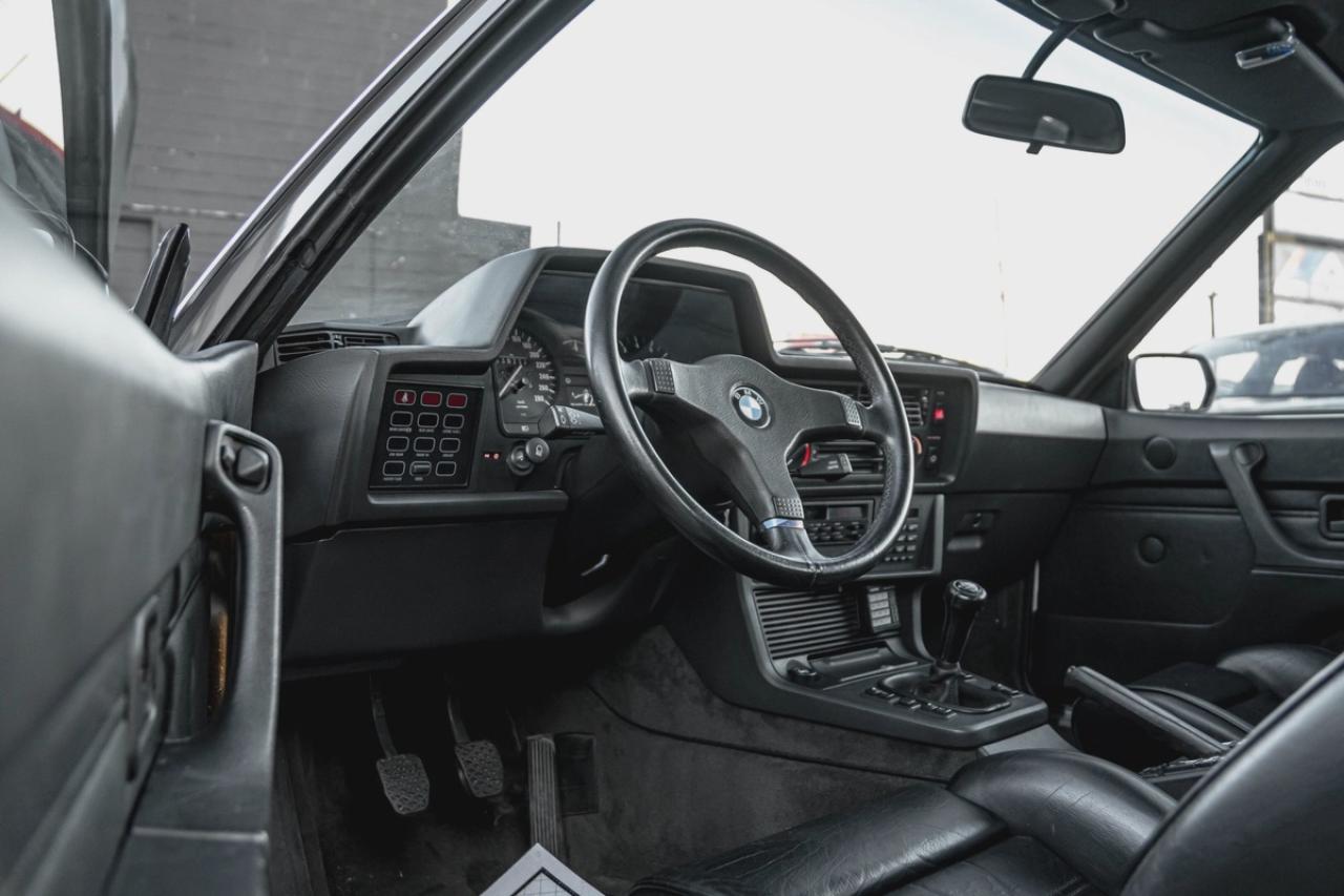 1987 BMW 6 Series M6 MANUAL | SUNROOF | ONE OWNER | LEATHER Photo