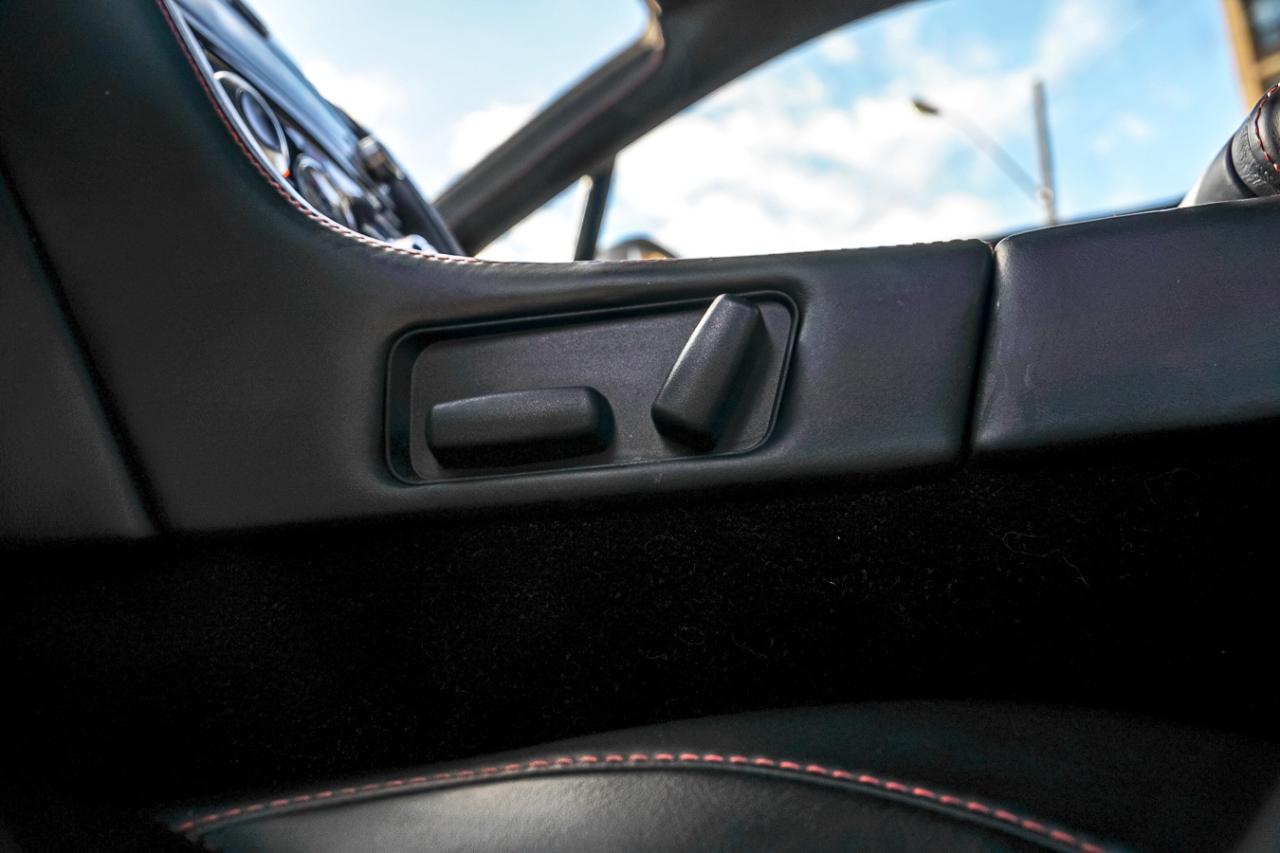 2014 Aston Martin V8 S COUPE | CARBON FIBER PKG | NAVI | CAM | Photo