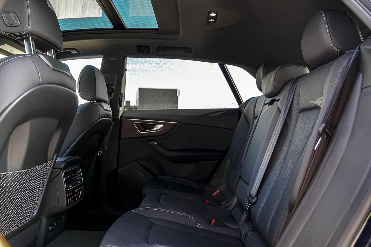 2021 Audi Q8 PROGRESSIV S-LINE QUATTRO | ONE OWNER | NAVI | PAN Photo