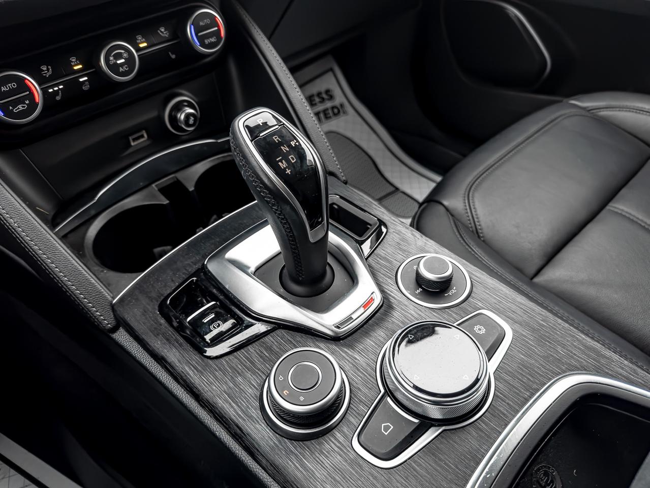 2021 Alfa Romeo Stelvio SPRINT AWD | NO ACCIDENT | ONE OWNER | CAM | HEATE Photo