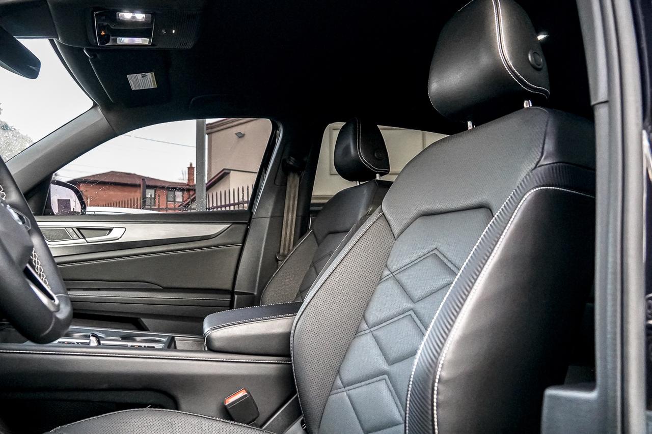 2024 Volkswagen Atlas Cross Sport COMFORTLINE | 4MOTION | BSM | LEATHER INT | COOLED Photo