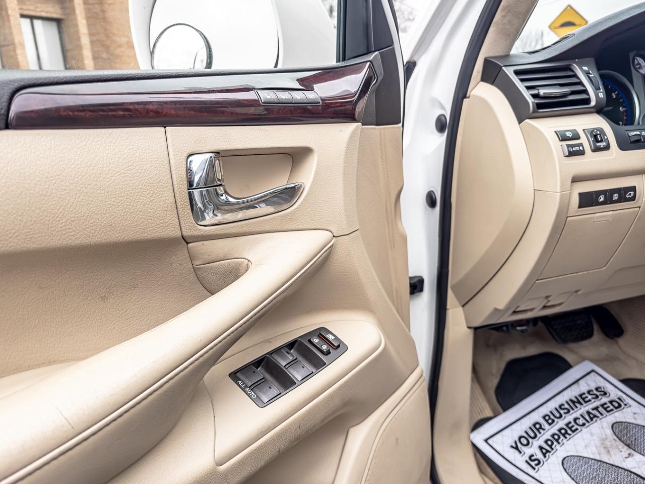 2010 Lexus LX 570 4WD | 8 PASS | NAVI | DVD | KEYLESS ENTRY | SUNROO Photo