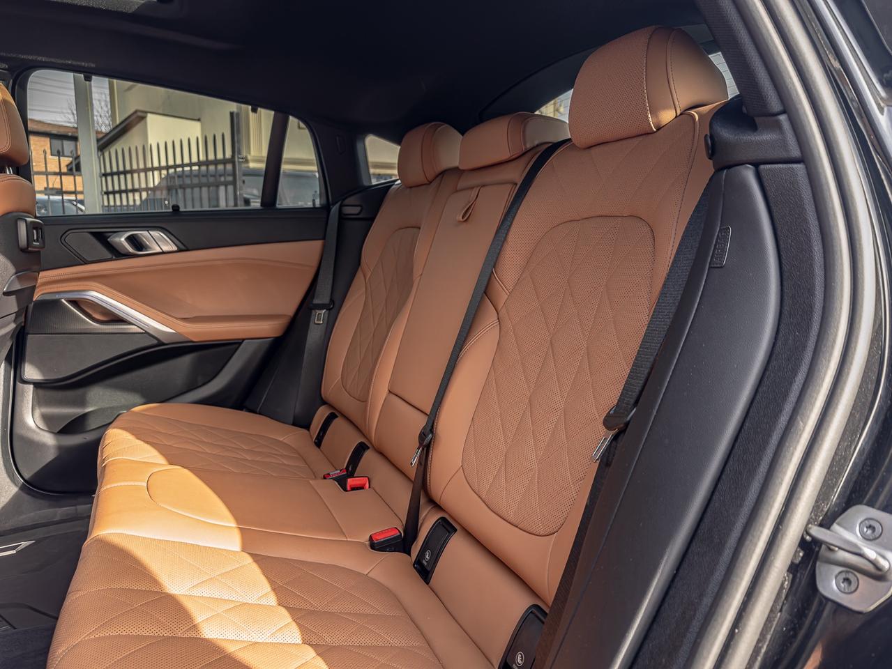 2023 BMW X6 XDRIVE40i | M SPORT PKG | HUD | PANO | HARMAN&KAR Photo