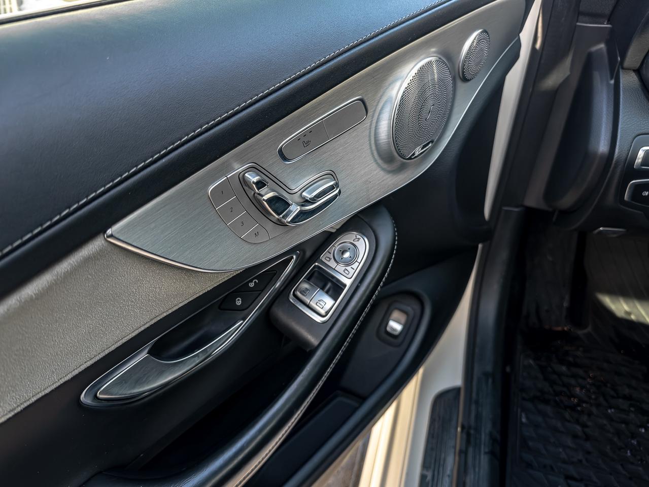 2018 Mercedes-Benz C-Class AMG C 63 S COUPE | SUNROOF | CARBON FIBER EXT | 36 Photo