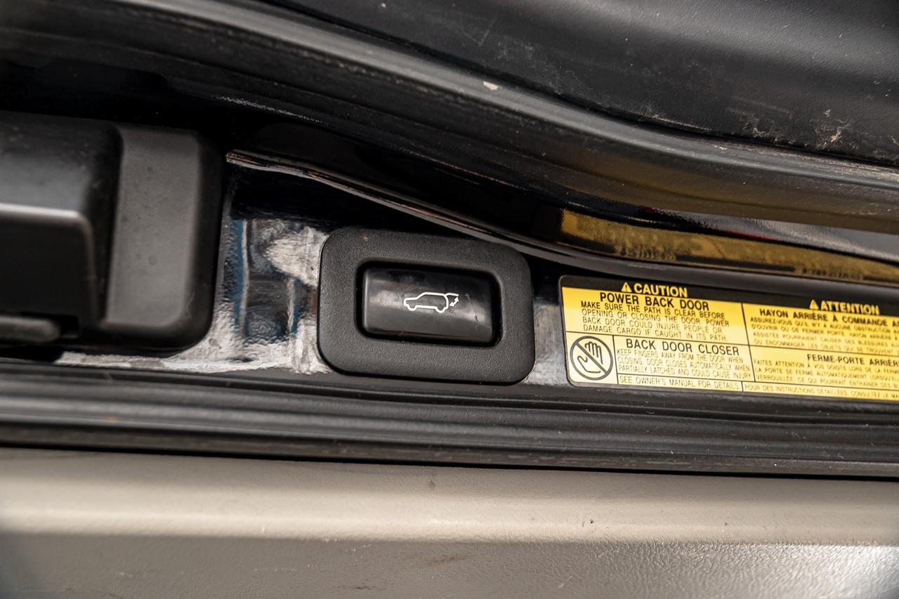 2009 Lexus LX LX 570 AWD| CLEAN CARFAX | 7 PASS | NAVI | SUNROOF Photo