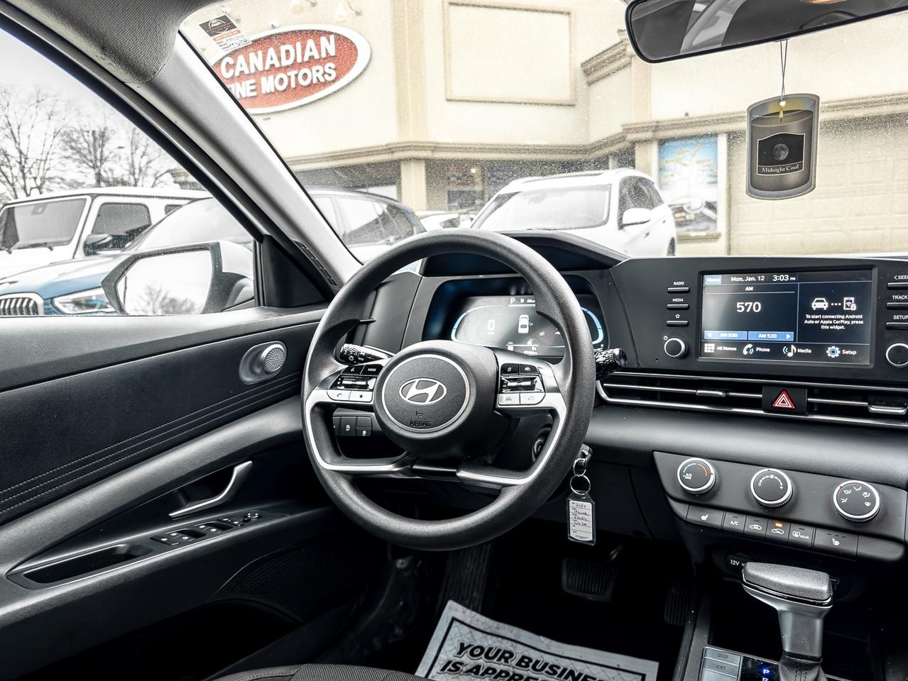 2024 Hyundai Elantra ESSENTIAL  | ONE OWNER | HEATED SEATS | CARPLAY | Photo