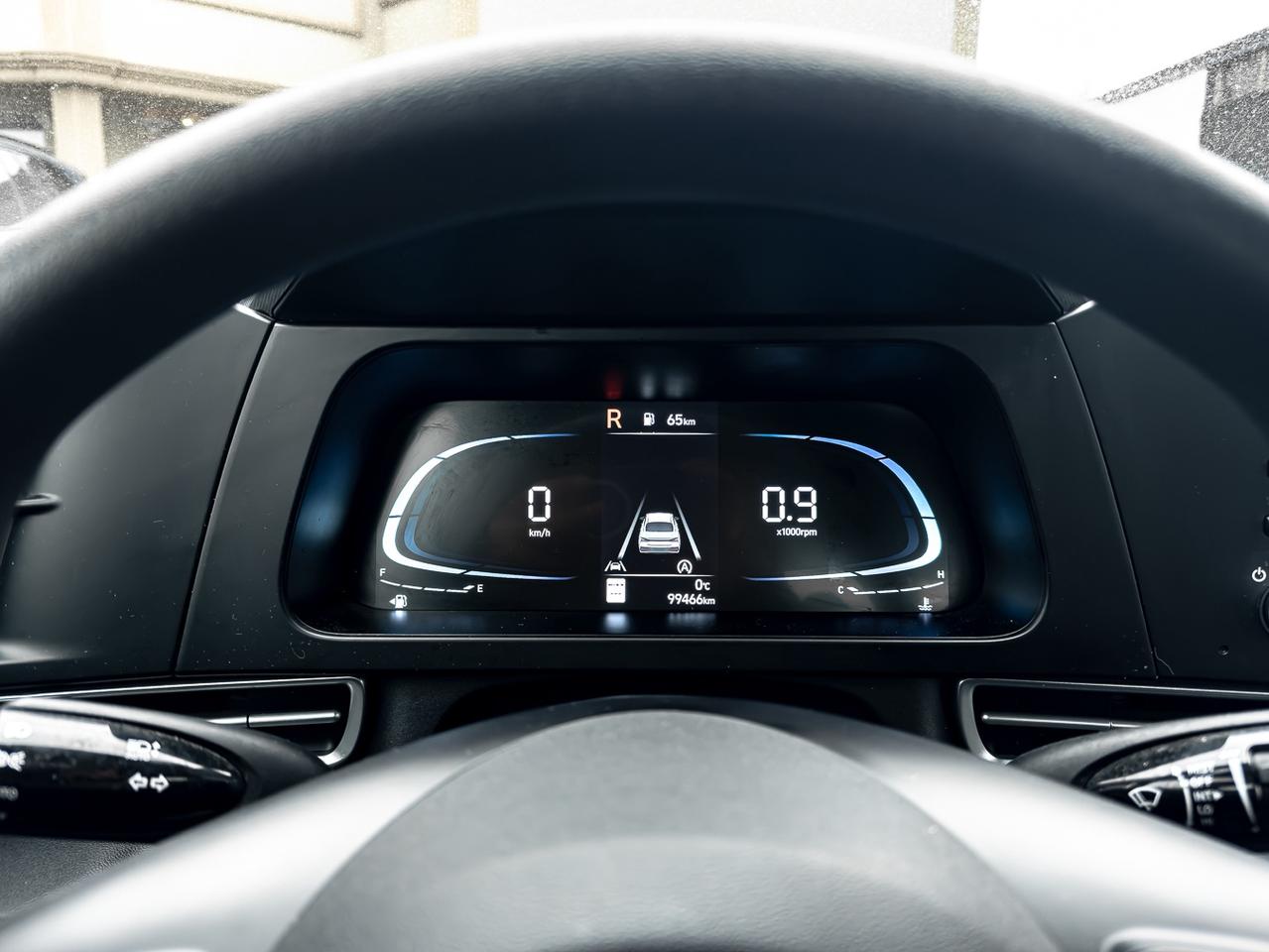 2024 Hyundai Elantra ESSENTIAL  | ONE OWNER | HEATED SEATS | CARPLAY | Photo