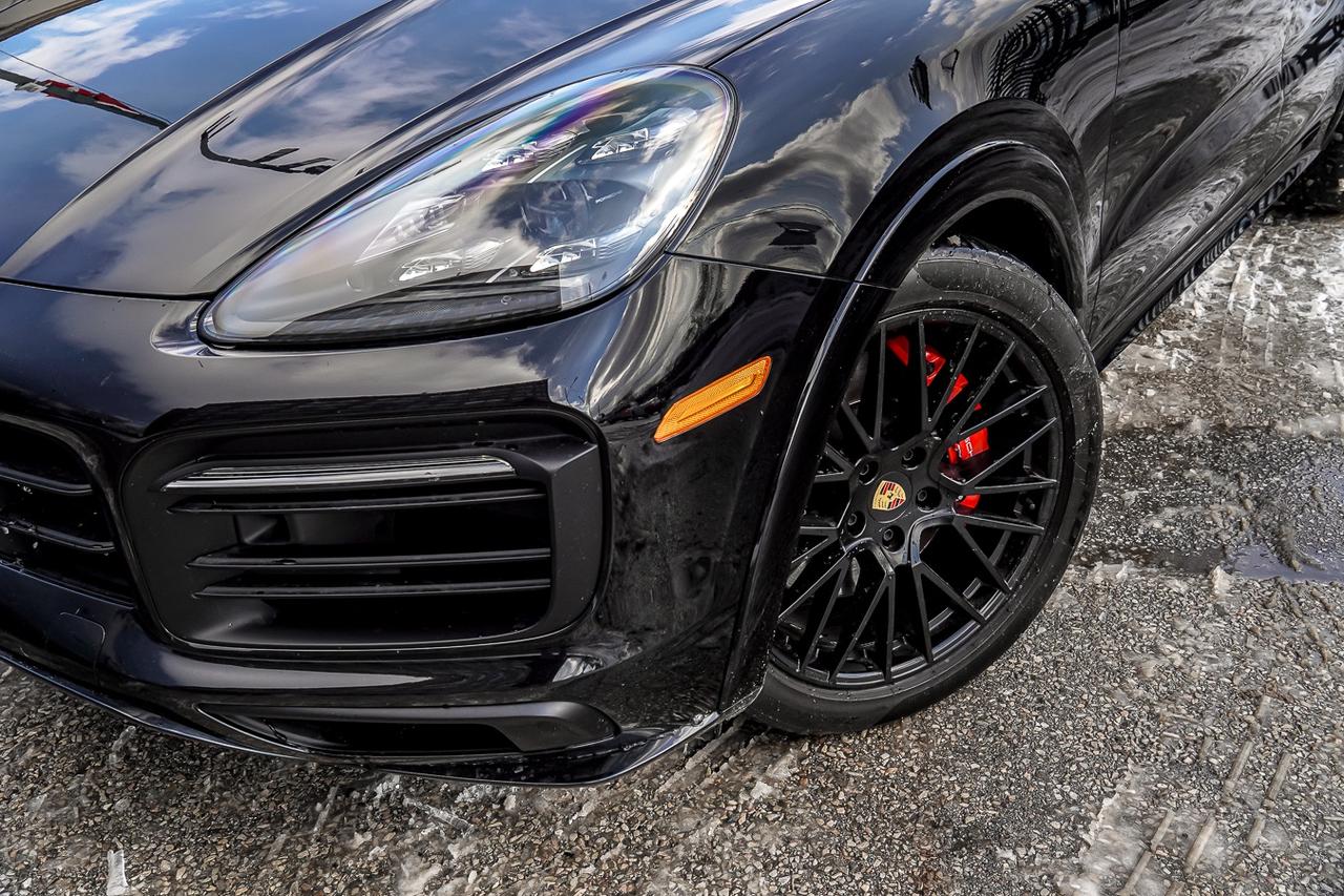 2023 Porsche Cayenne GTS AWD | 493 HP | CLEAN CARFAX | ONE OWNER | SOFT Photo