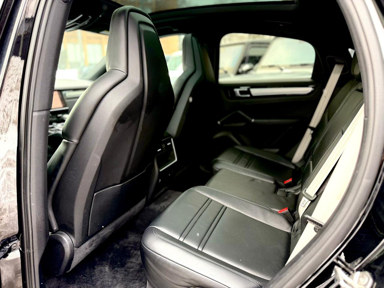 2023 Porsche Cayenne AWD | NAVI | BSM | CAM | PANO | Photo