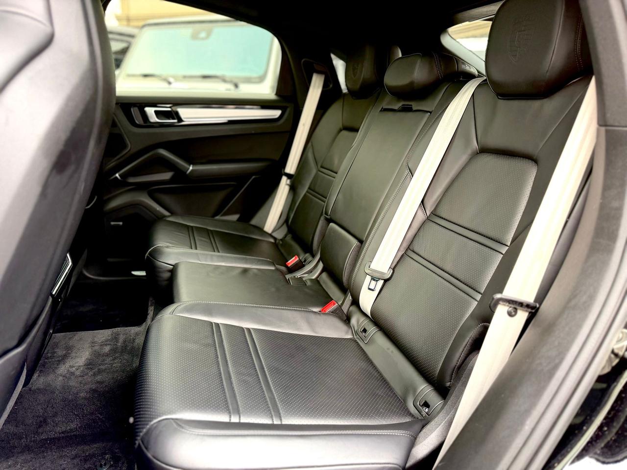 2023 Porsche Cayenne AWD | NAVI | BSM | CAM | PANO | Photo