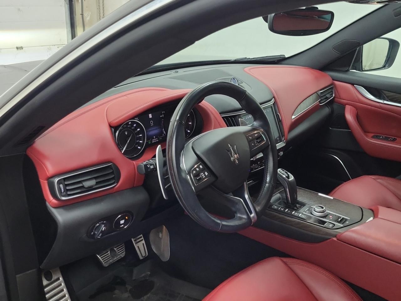 2021 Maserati Levante GranLusso AWD | ONE OWNER | NAVI | PANO | WOOD TRI Photo