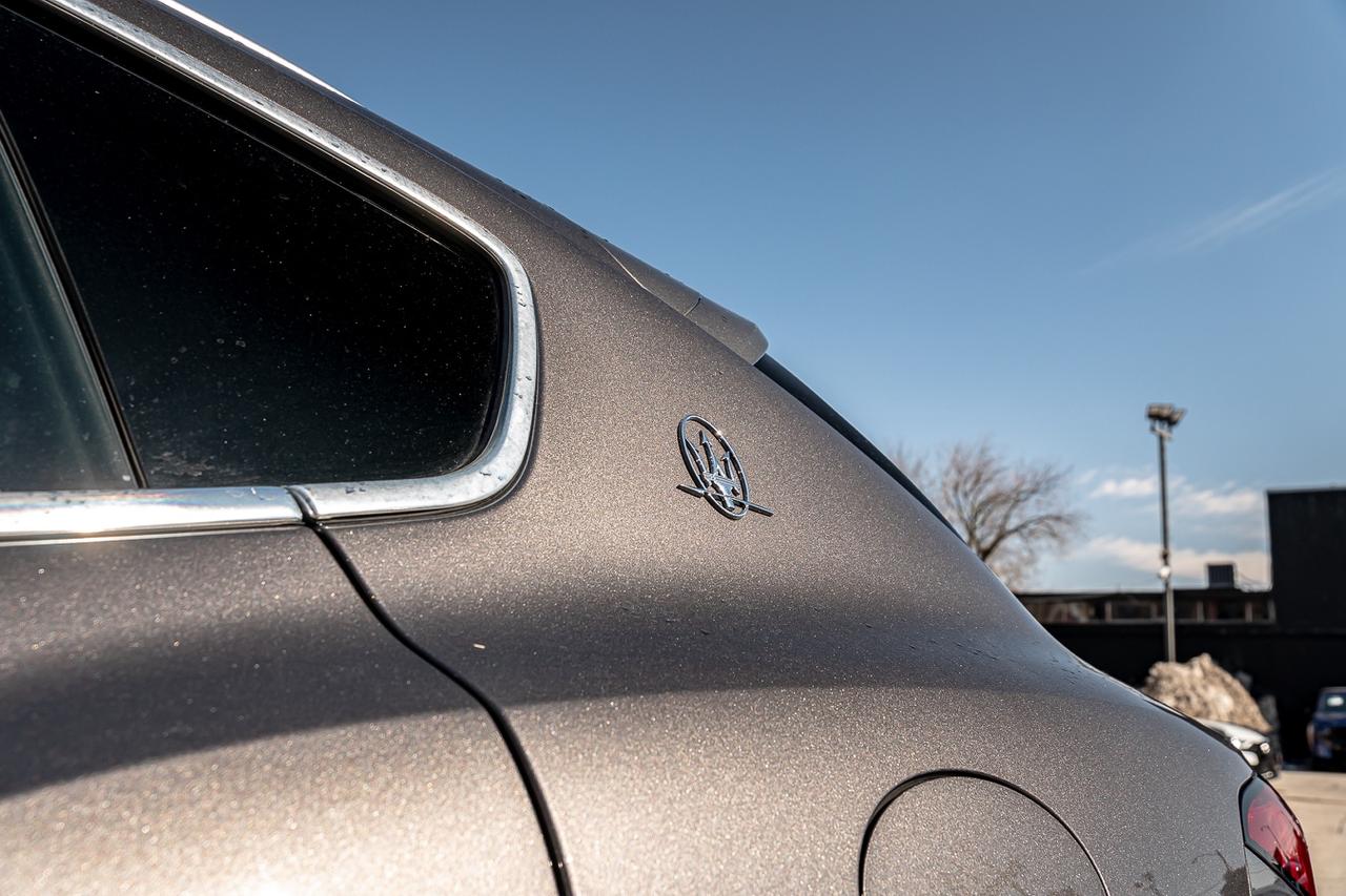 2021 Maserati Levante GranLusso AWD | ONE OWNER | NAVI | PANO | WOOD TRI Photo4