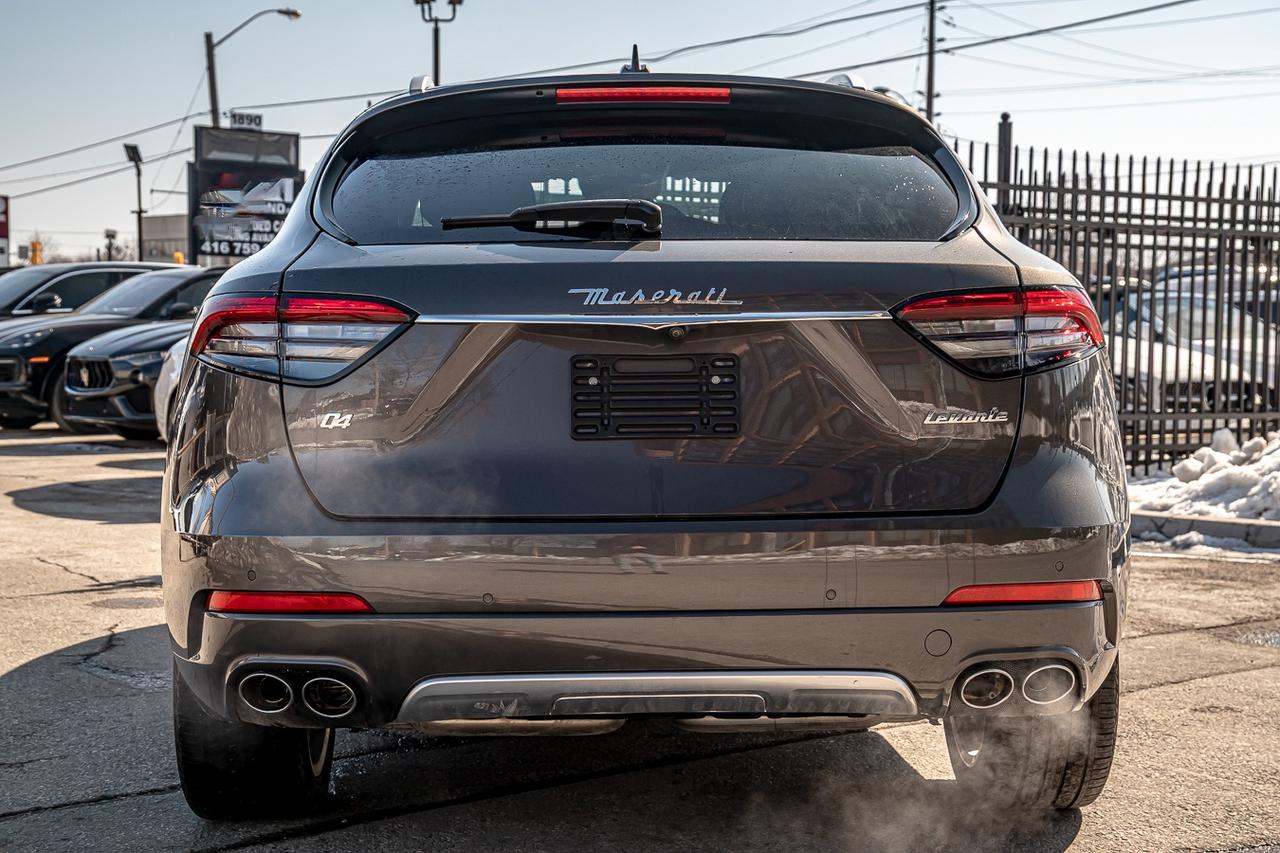 2021 Maserati Levante GranLusso AWD | ONE OWNER | NAVI | PANO | WOOD TRI Photo