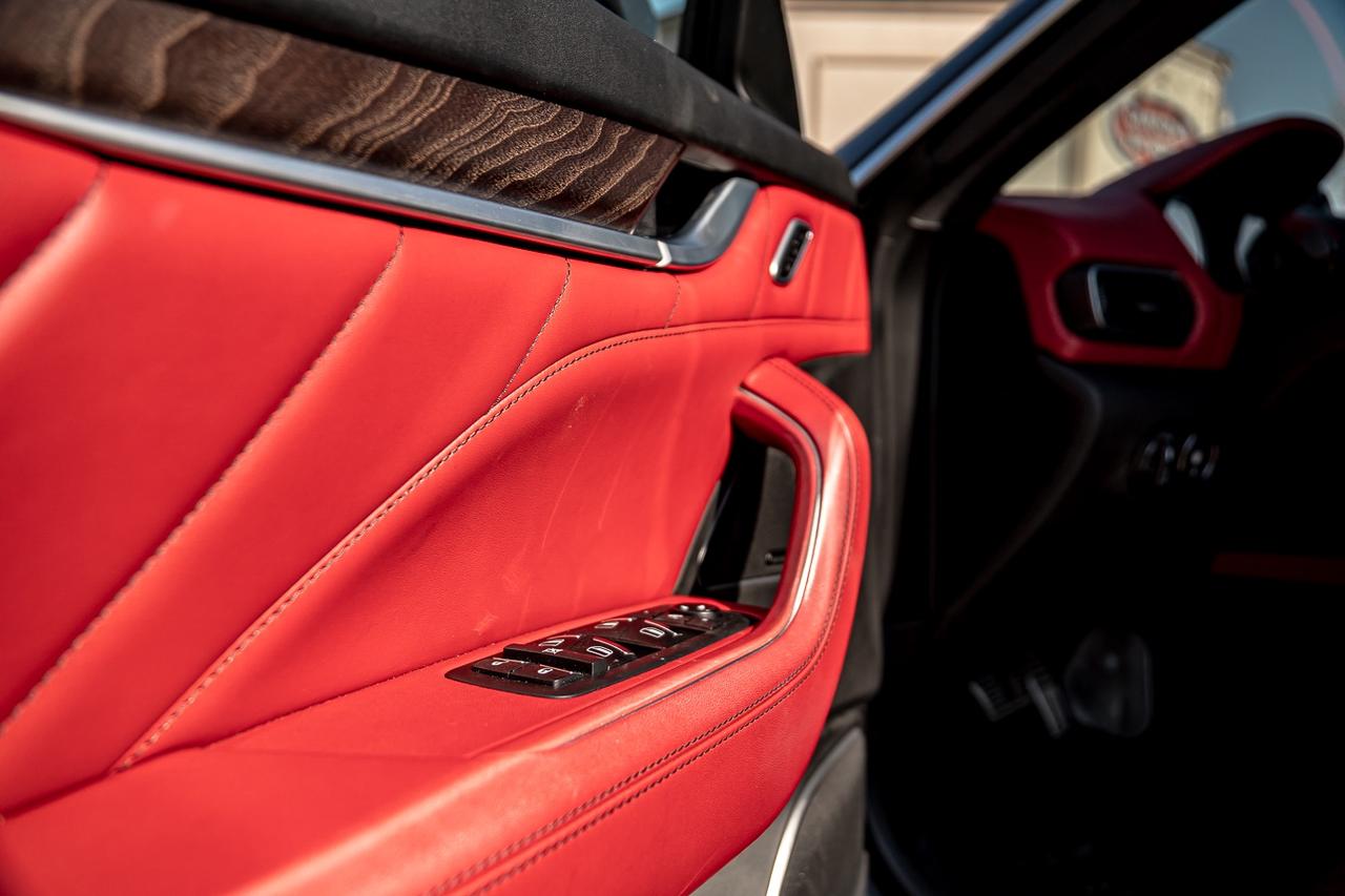 2021 Maserati Levante GranLusso AWD | ONE OWNER | NAVI | PANO | WOOD TRI Photo