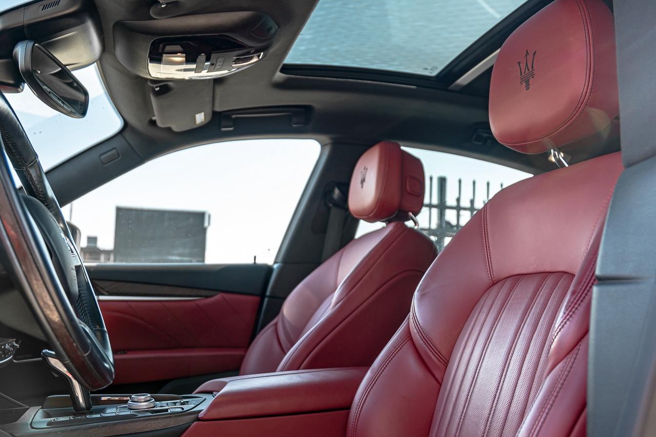 2021 Maserati Levante GranLusso AWD | ONE OWNER | NAVI | PANO | WOOD TRI Photo