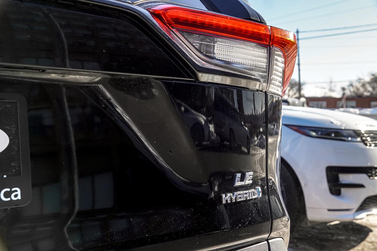2023 Toyota RAV4 HYBRID LE AWD | CARPLAY | HEATED SEATS | CAM LDW | Photo
