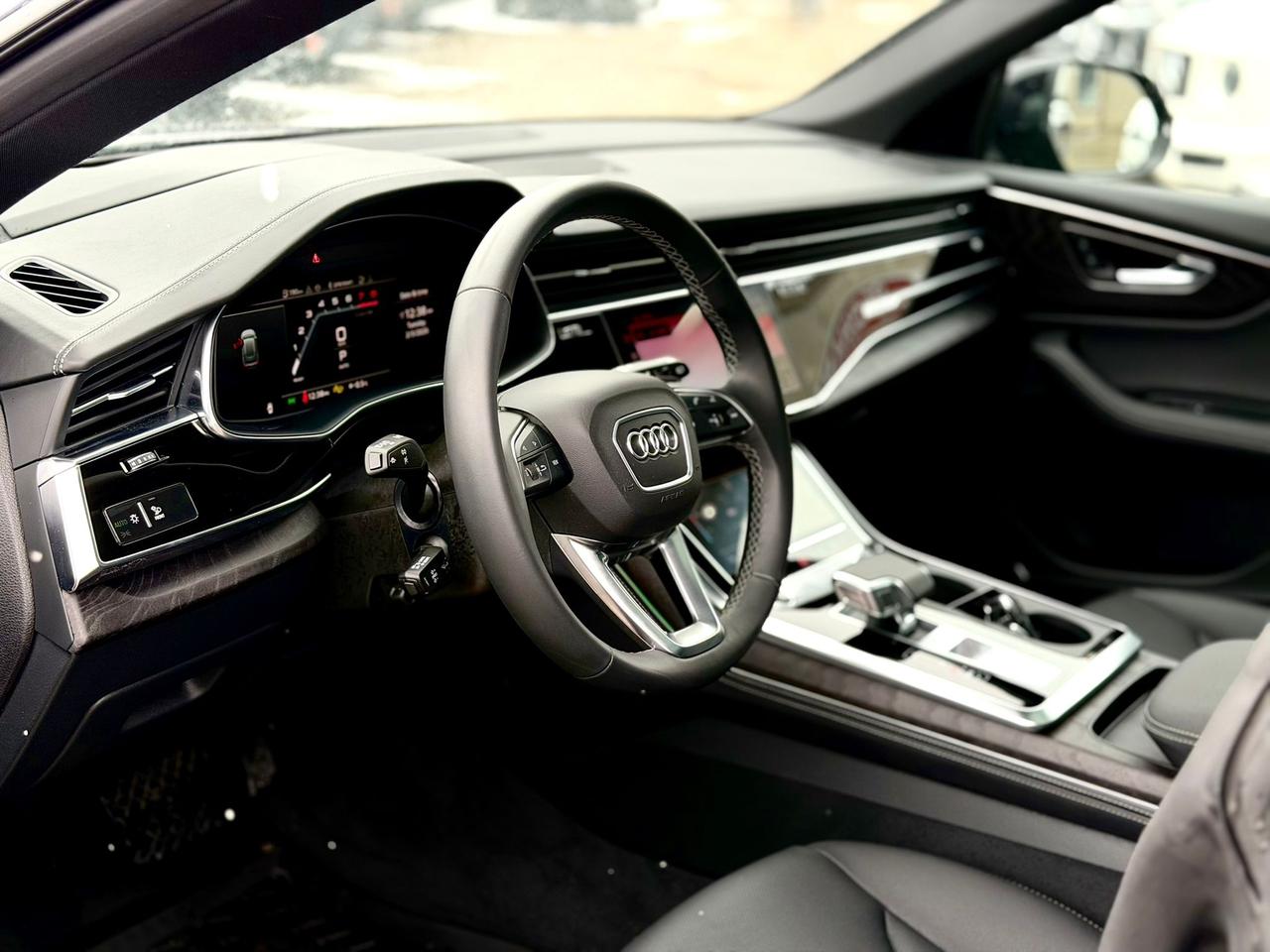 2025 Audi Q8 TECHNIK QUATTRO | HUD | NAVI | CAM | LOW KM Photo