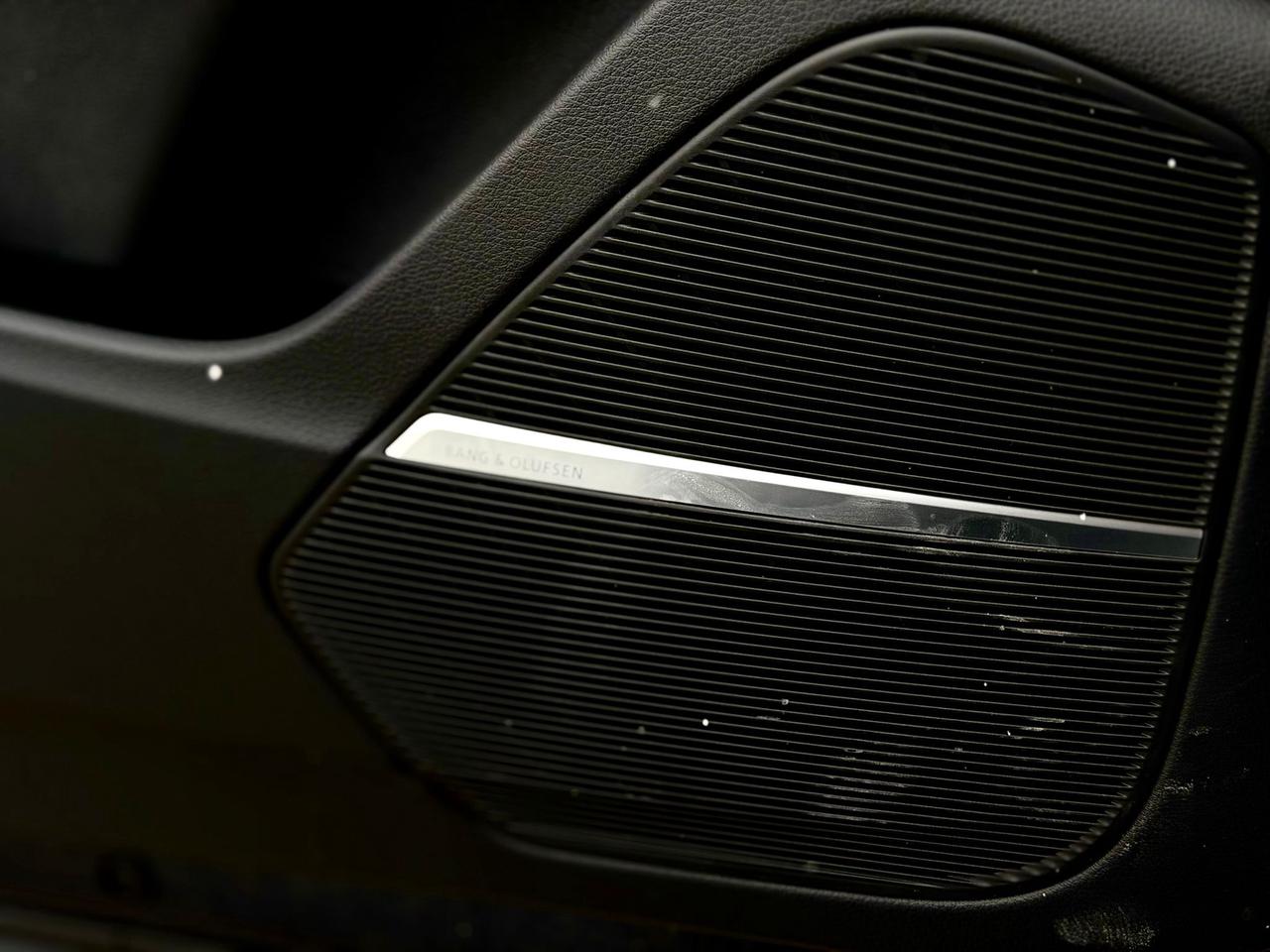 2025 Audi Q8 TECHNIK QUATTRO | HUD | NAVI | CAM | LOW KM Photo