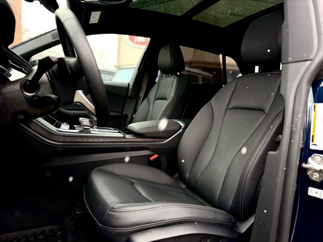 2025 Audi Q8 TECHNIK QUATTRO | HUD | NAVI | CAM | LOW KM Photo