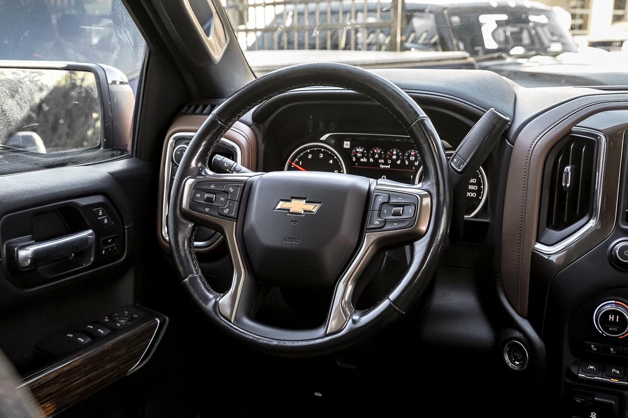 2020 Chevrolet Silverado 1500 DIESEL | 4WD | HUD | SUNROOF | NAVI | CARPLAY | Photo