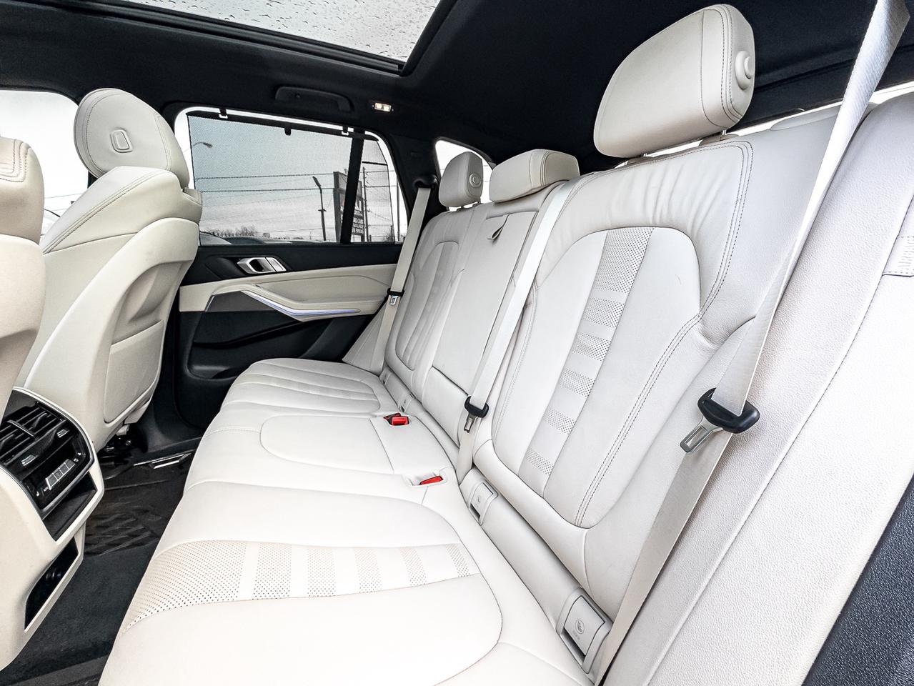 2022 BMW X5 xDrive40i M SPORT | CLEAN CARFAX | HUD | 360 CAM | Photo