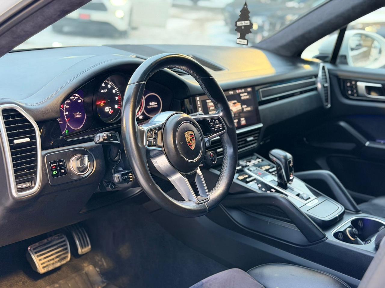 2021 Porsche Cayenne GTS COUPE | 453 HP | CLEAN CARFAX | NAVI | CAM | R Photo