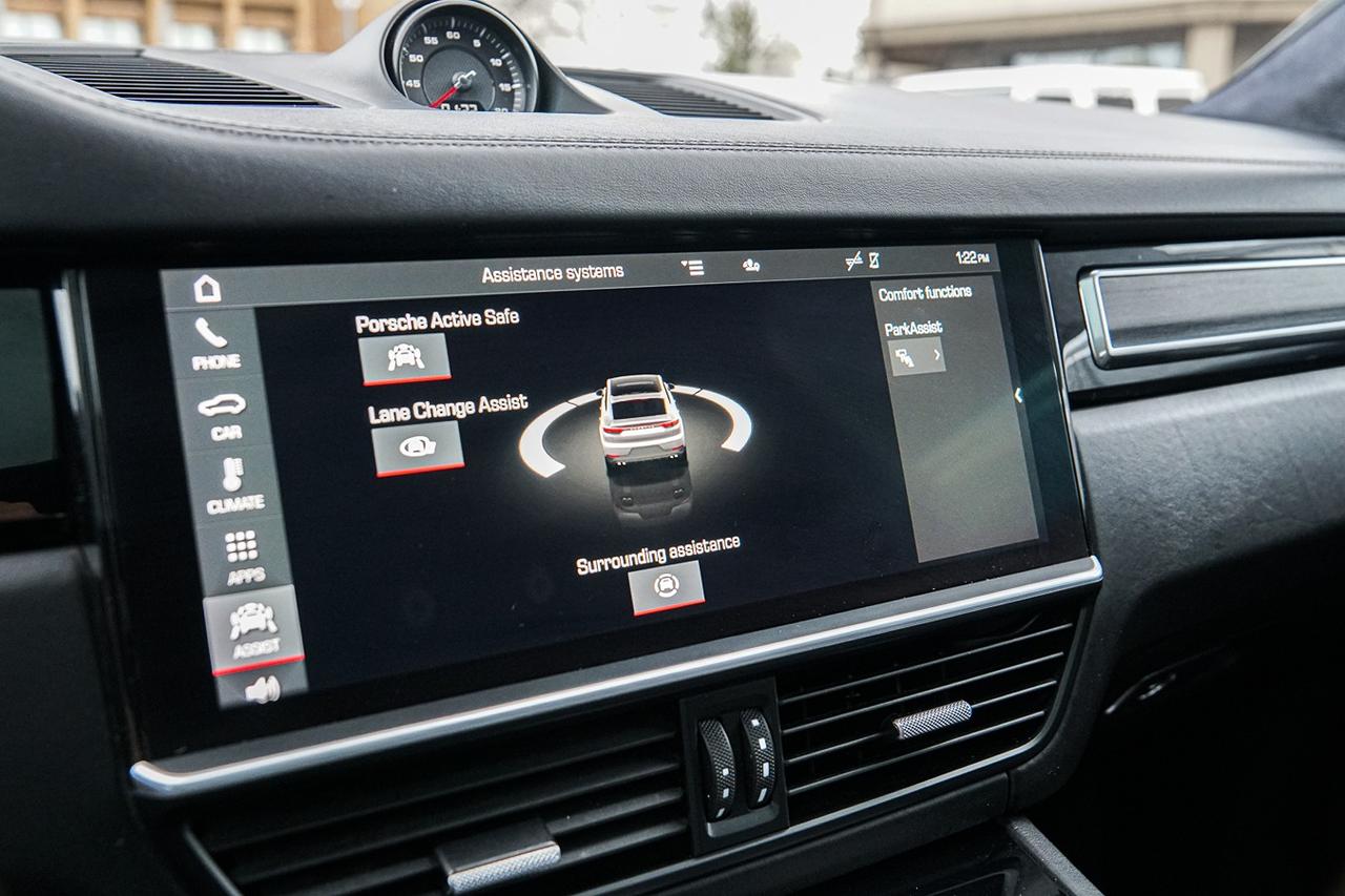 2021 Porsche Cayenne GTS COUPE | 453 HP | CLEAN CARFAX | NAVI | CAM | R Photo