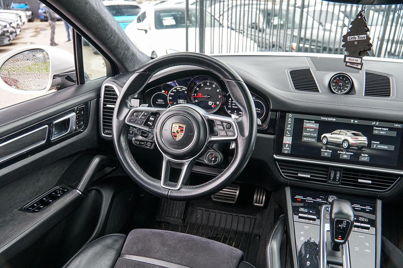 2021 Porsche Cayenne GTS COUPE | 453 HP | CLEAN CARFAX | NAVI | CAM | R Photo