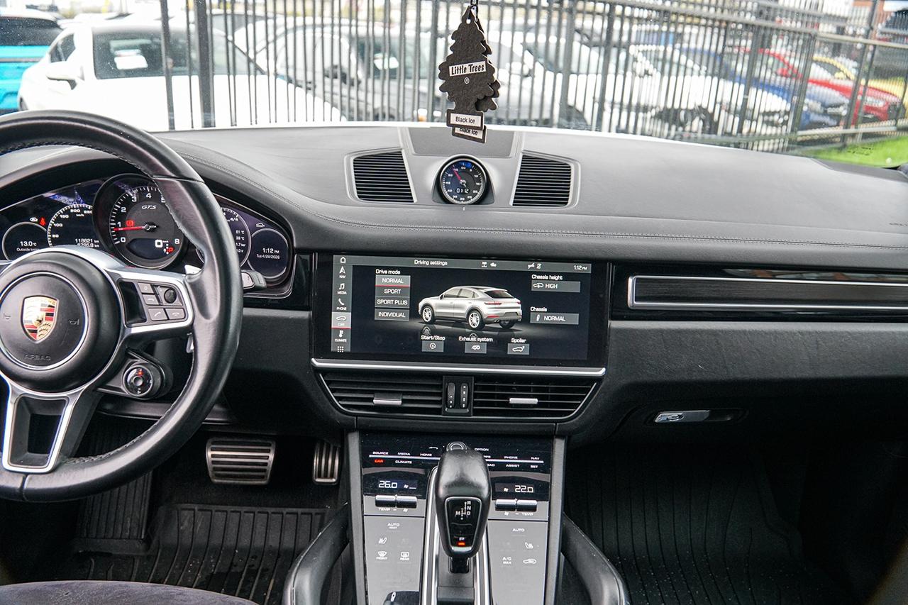 2021 Porsche Cayenne GTS COUPE | 453 HP | CLEAN CARFAX | NAVI | CAM | R Photo