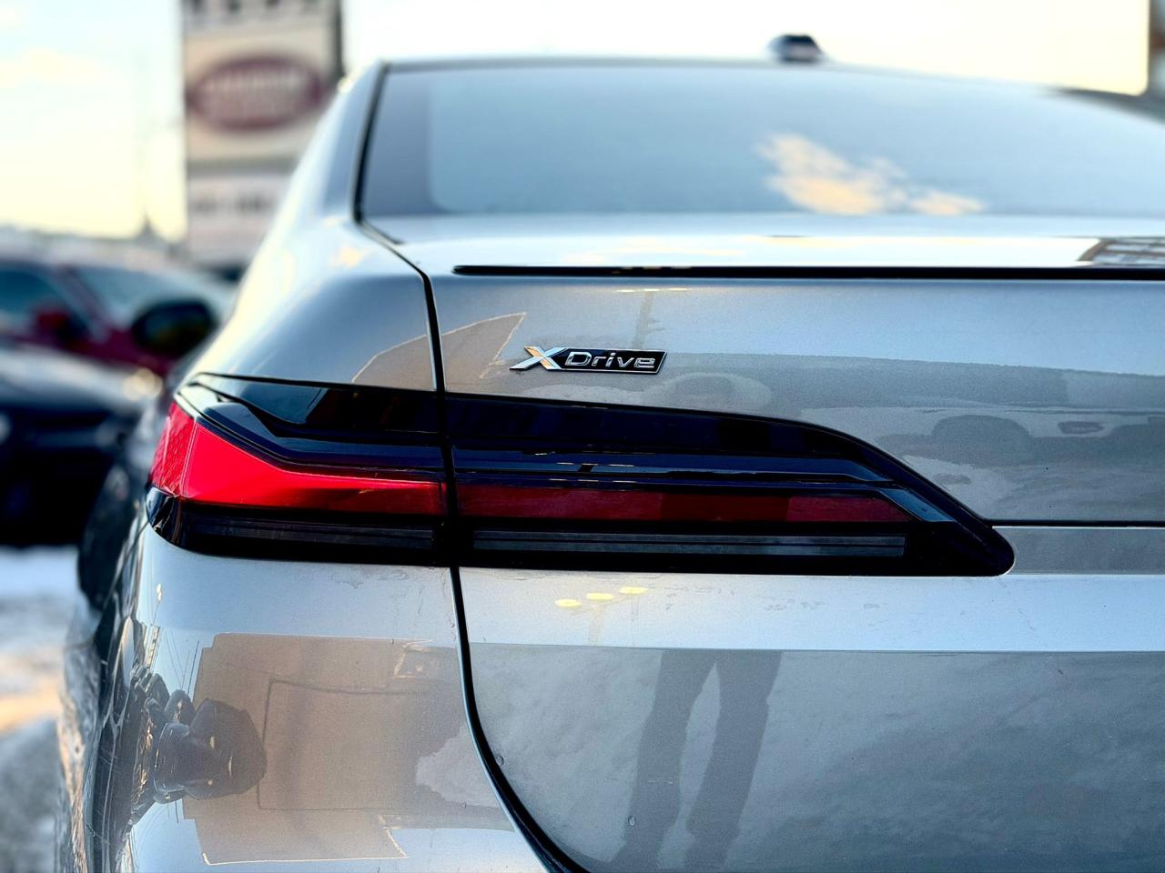 2023 BMW 760i xDrive BOWERS & WILKINS | M PKG PRO | HUD | REAR STEERIN Photo