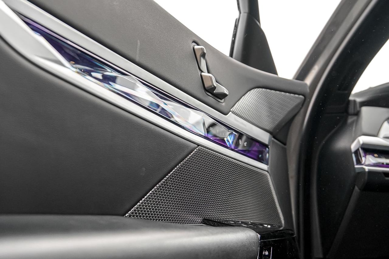 2023 BMW 7 Series BOWERS & WILKINS | M PKG PRO | HUD | REAR STEERIN Photo