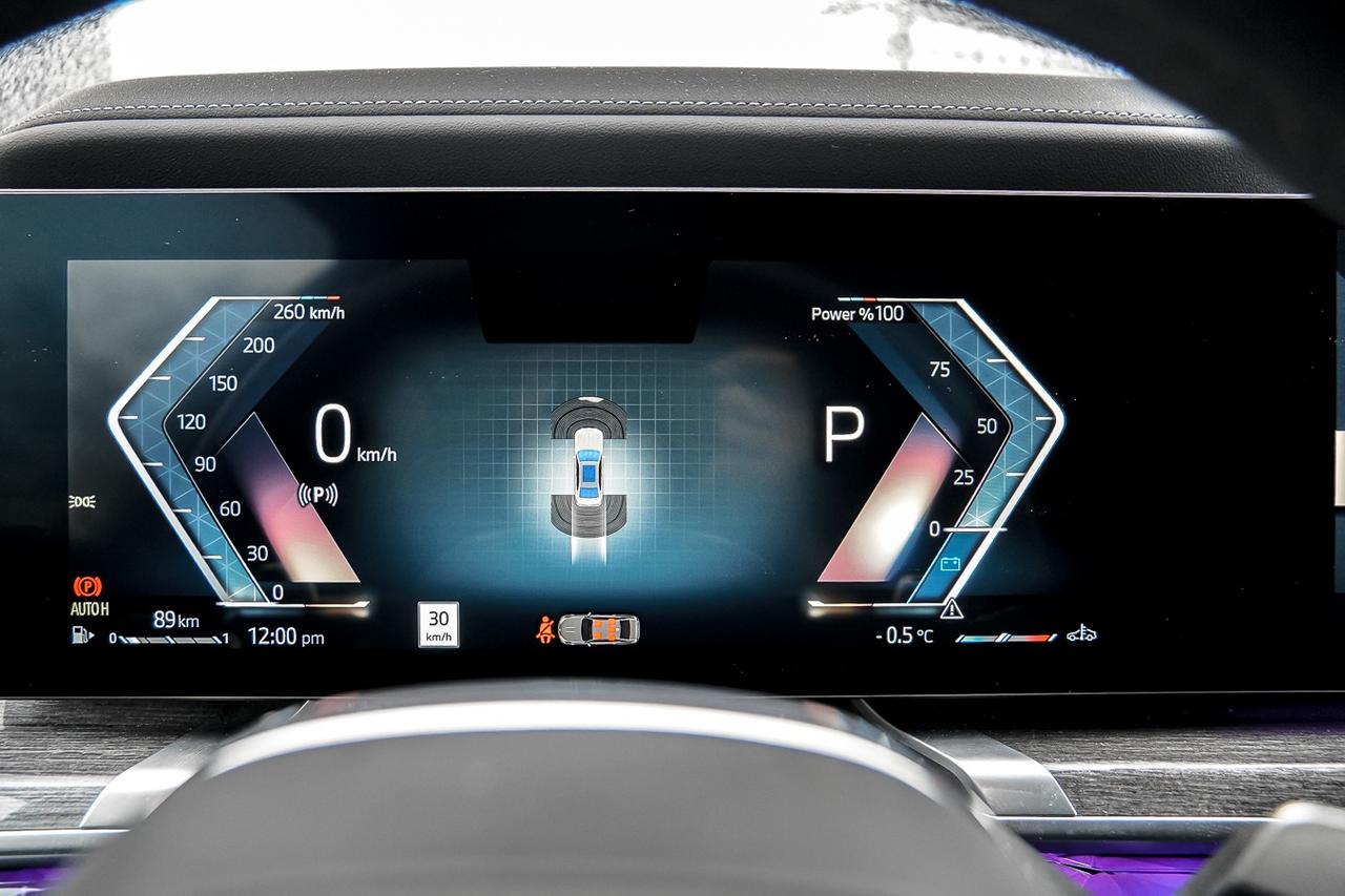 2023 BMW 7 Series BOWERS & WILKINS | M PKG PRO | HUD | REAR STEERIN Photo