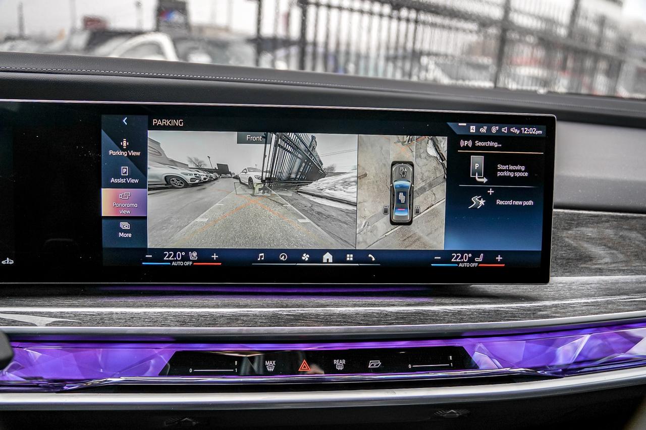 2023 BMW 7 Series BOWERS & WILKINS | M PKG PRO | HUD | REAR STEERIN Photo