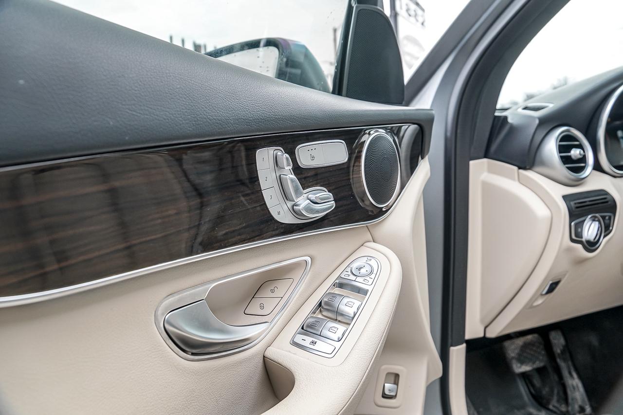 2022 Mercedes-Benz GLC 300 COUPE | PREM & PREM PLUS PKG | TECH PKG | NAVI | C Photo