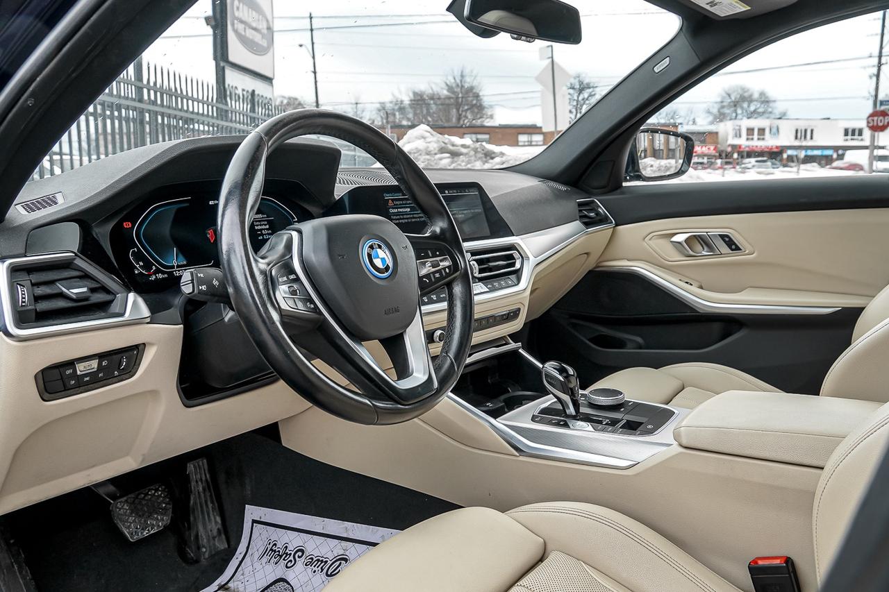 2022 BMW 330e xDrive PLUG IN HYBRID | NAVI | CAM | ROOF | CLEAN CARFAX Photo