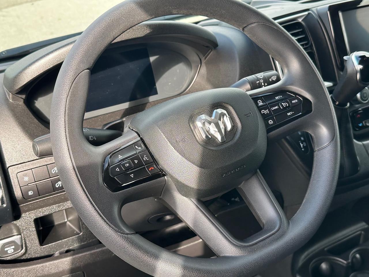 2024 RAM ProMaster SLT Photo31