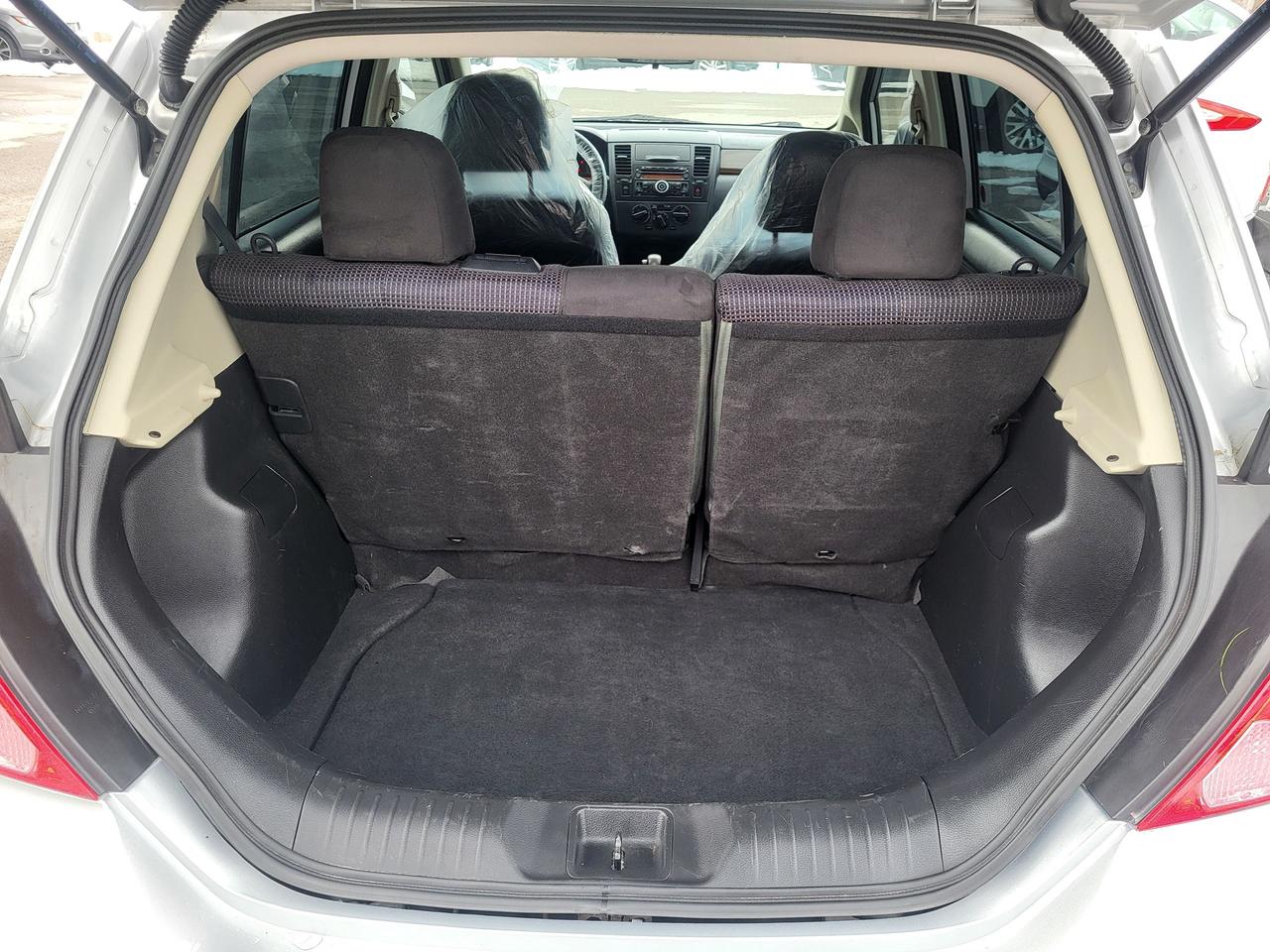 2012 Nissan Versa 1.8 SL Photo