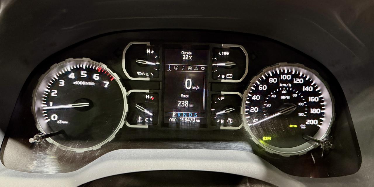 2021 Toyota Tundra 4x4 Crewmax Platinum - Photo #18