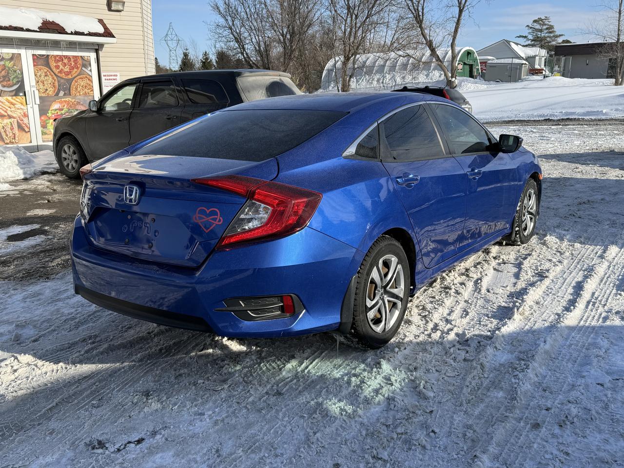 2017 Honda Civic LX REBUILT TITLE Photo4