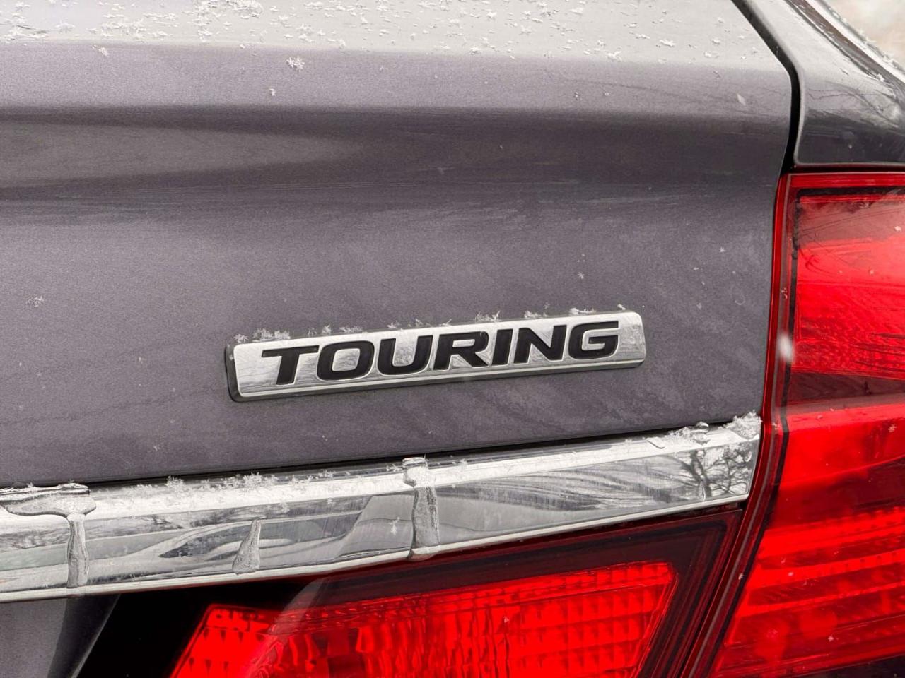 2015 Honda Civic Touring Photo