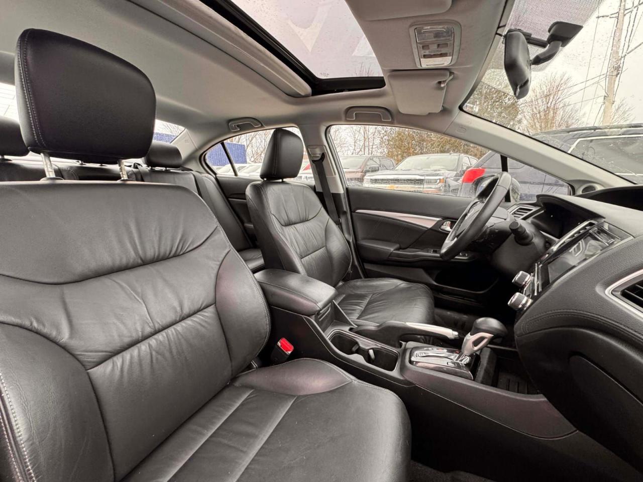 2015 Honda Civic Touring Photo