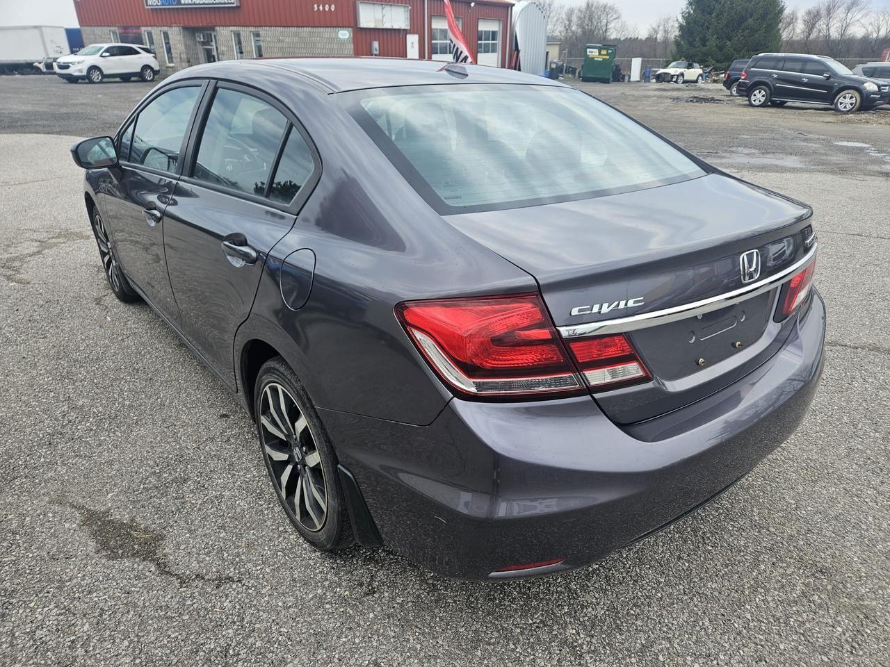 2015 Honda Civic 4dr Auto Touring Photo4