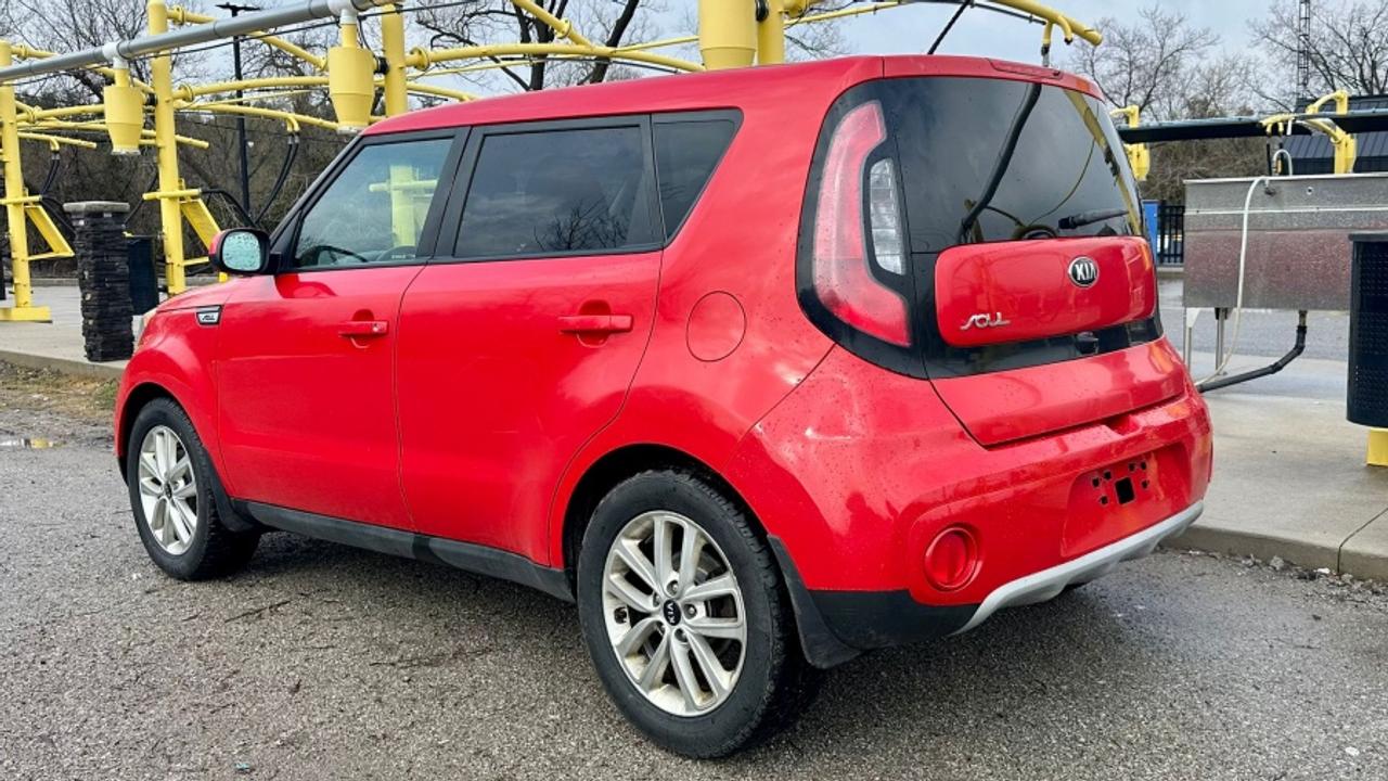 2019 Kia Soul * NO ACCIDENTS * MUST SEE Photo2