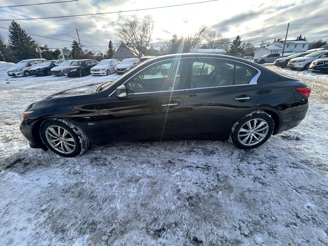 2017 Infiniti Q50 3.0T Photo