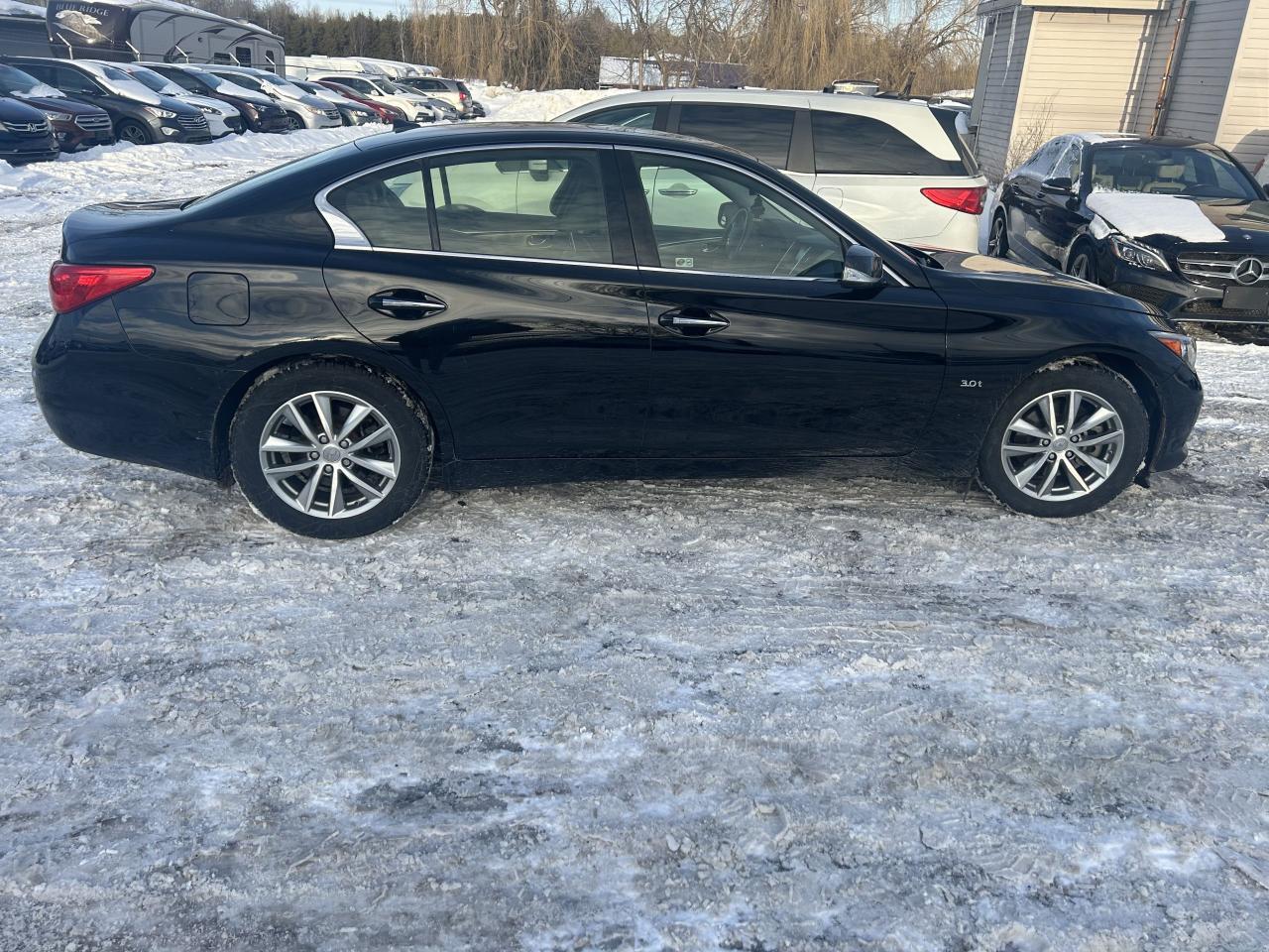2017 Infiniti Q50 3.0T Photo