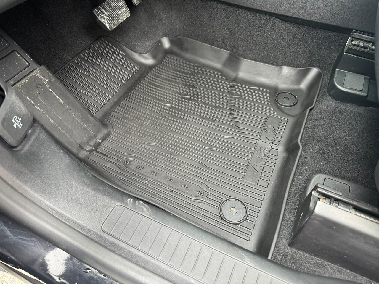 2020 Ford Escape SE AWD Photo