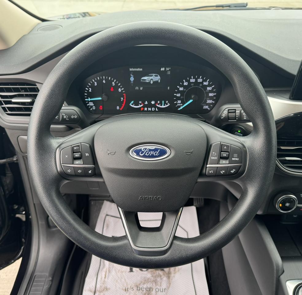 2020 Ford Escape SE AWD Photo