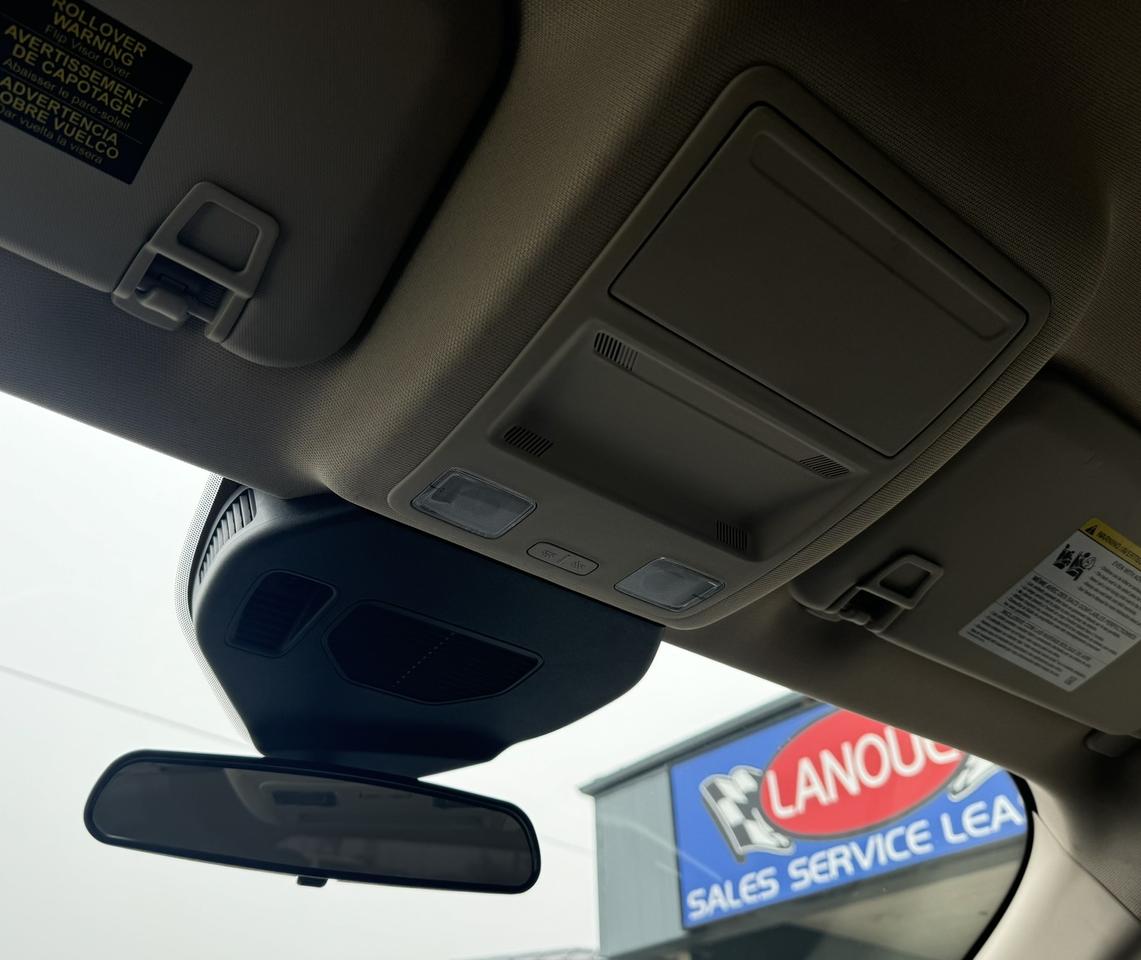 2020 Ford Escape SE AWD Photo