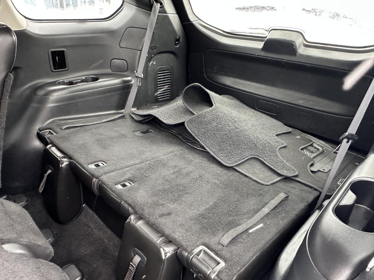 2014 Nissan Pathfinder SL Photo