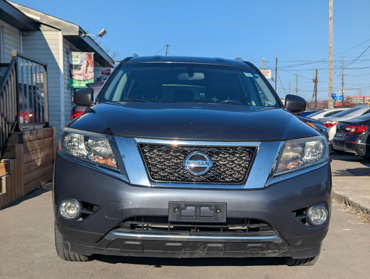 2014 Nissan Pathfinder SL Photo